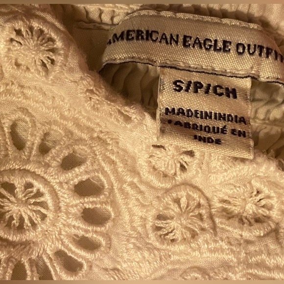 AMERICAN EAGLE KEYHOLE CROP TOP - Picture 3 of 3